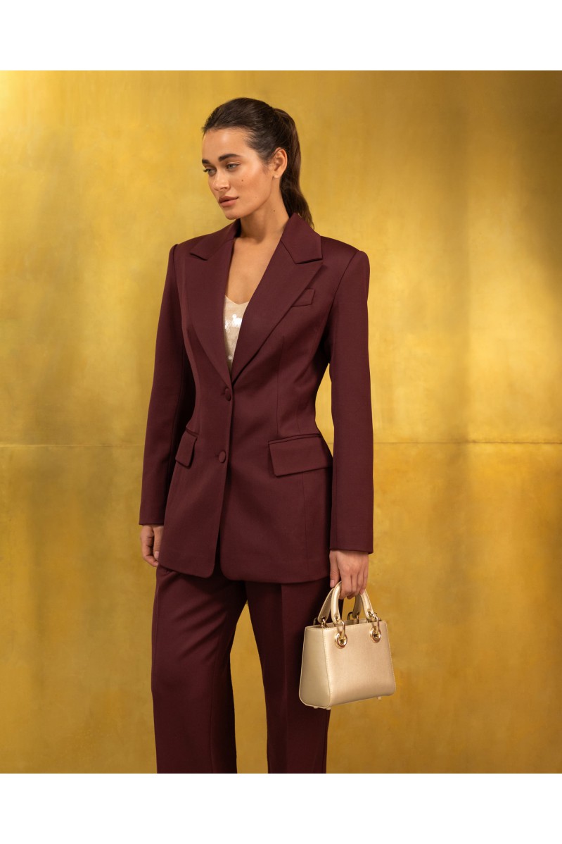 Taillierter Blazer von Attire by Halyna Davydiuk (Burgunderrot)