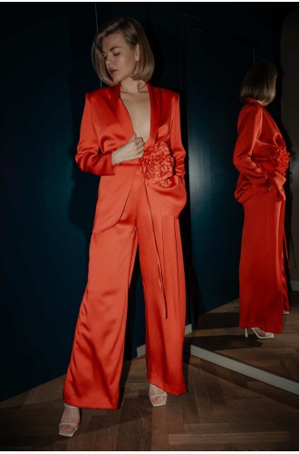 Hose by Attire by Halyna Davydiuk (rot)