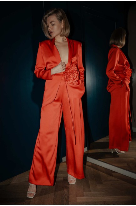 Hose by Attire by Halyna Davydiuk (rot)
