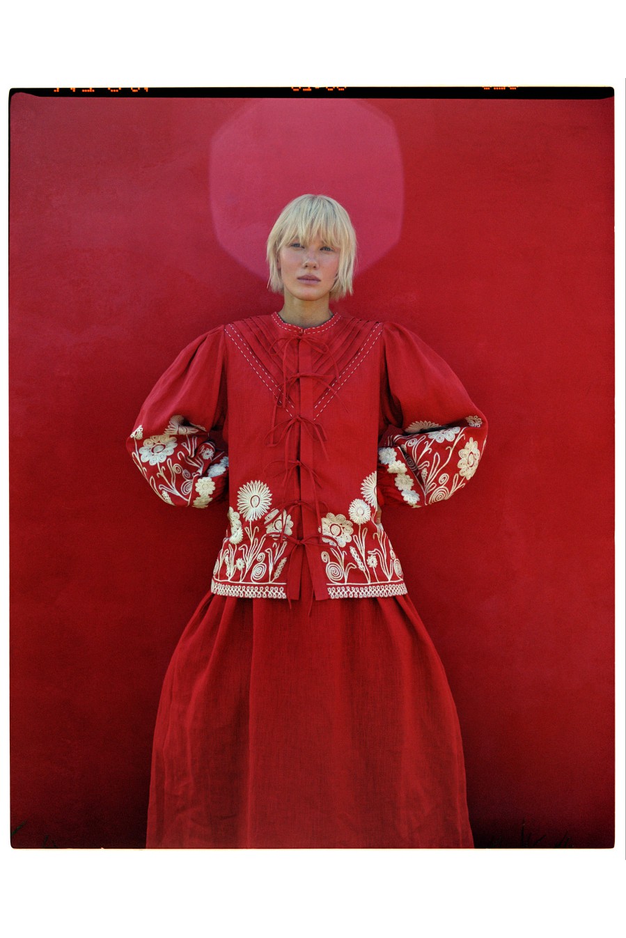 Bluse Panna von EMBROIDEREDGEM (Rot)