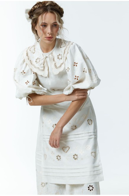 Kleid Yaryna von EMBROIDEREDGEM (Creme)