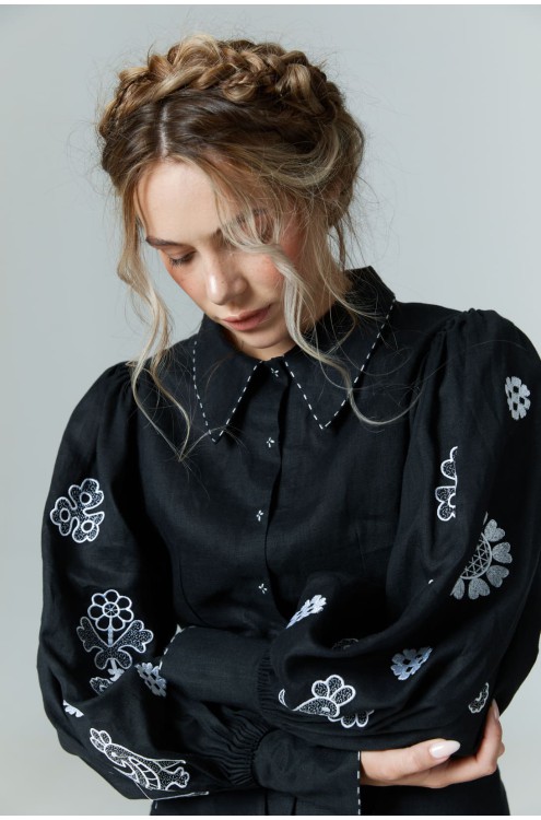 Hemd Yaroslava von EMBROIDEREDGEM (Schwarz)