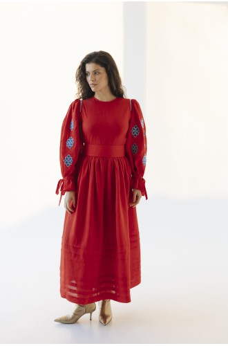 Kleid Ruta von EMBROIDEREDGEM (Rot)