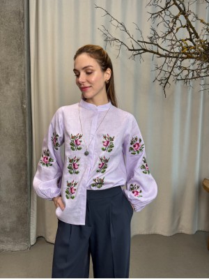 Bluse Pavla im neuen Design von EmbroideredGem (zarter Lavendel)