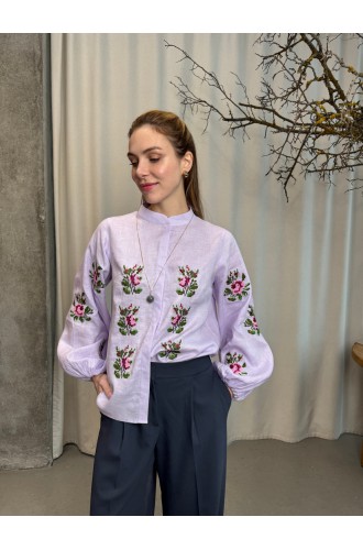Bluse Pavla im neuen Design von EmbroideredGem (zarter Lavendel)