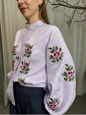 Bluse Pavla im neuen Design von EmbroideredGem (zarter Lavendel)