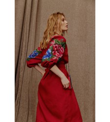 Stickkleid „Pfingstrose“ von EmbroideredGem (Rot)