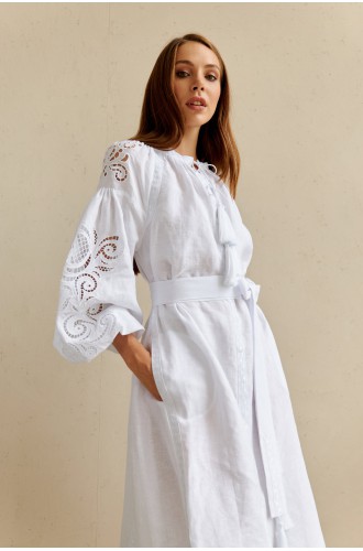 Kleid Oscar von EMBROIDEREDGEM (Weiß)