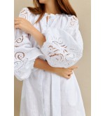 Kleid Oscar von EMBROIDEREDGEM (Weiß)