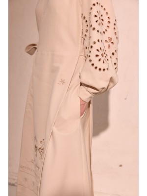 Kleid Olena von EMBROIDEREDGEM (Creme)