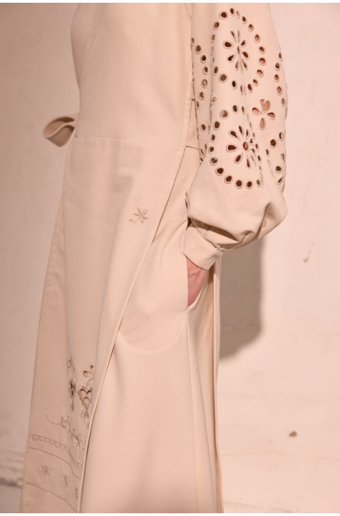 Kleid Olena von EMBROIDEREDGEM (Creme)