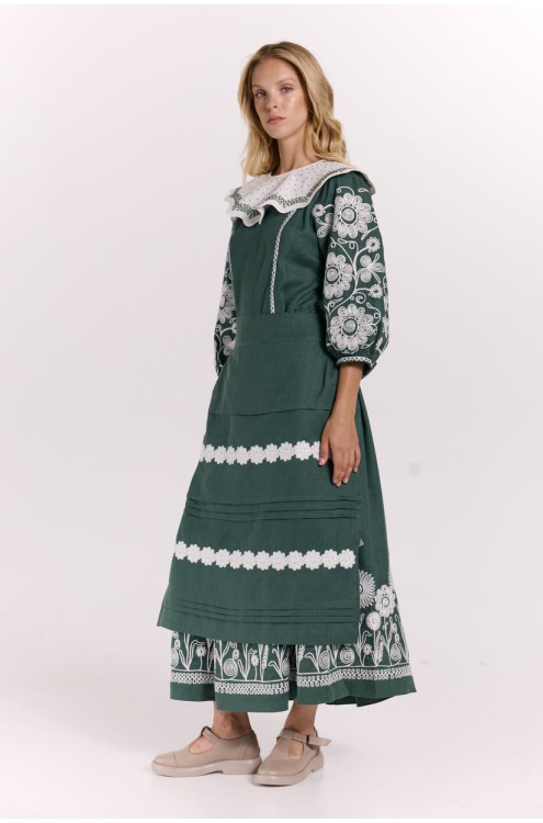 Ethnisches Kleid „Christina“ mit Stickerei von EMBROIDEREDGEM (Smaragd)