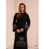 Kleid Lesya von EMBROIDEREDGEM (Schwarz)