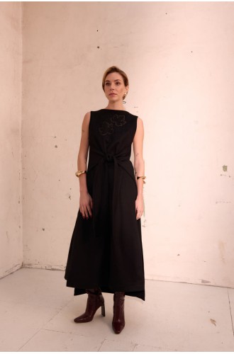 Kleid-Weste Olga von EMBROIDEREDGEM (Schwarz)