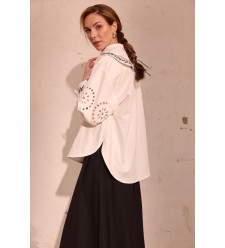 Bluse Olena von EMBROIDEREDGEM (Weiß)