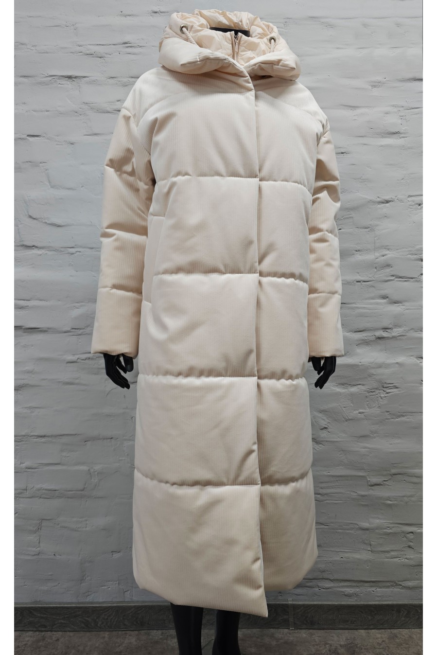 Frizman Padded Coat in Corduroy Fabric with Winterstop® Membrane and Downfeel Comfortemp® Faux-Down (Cream Pink)