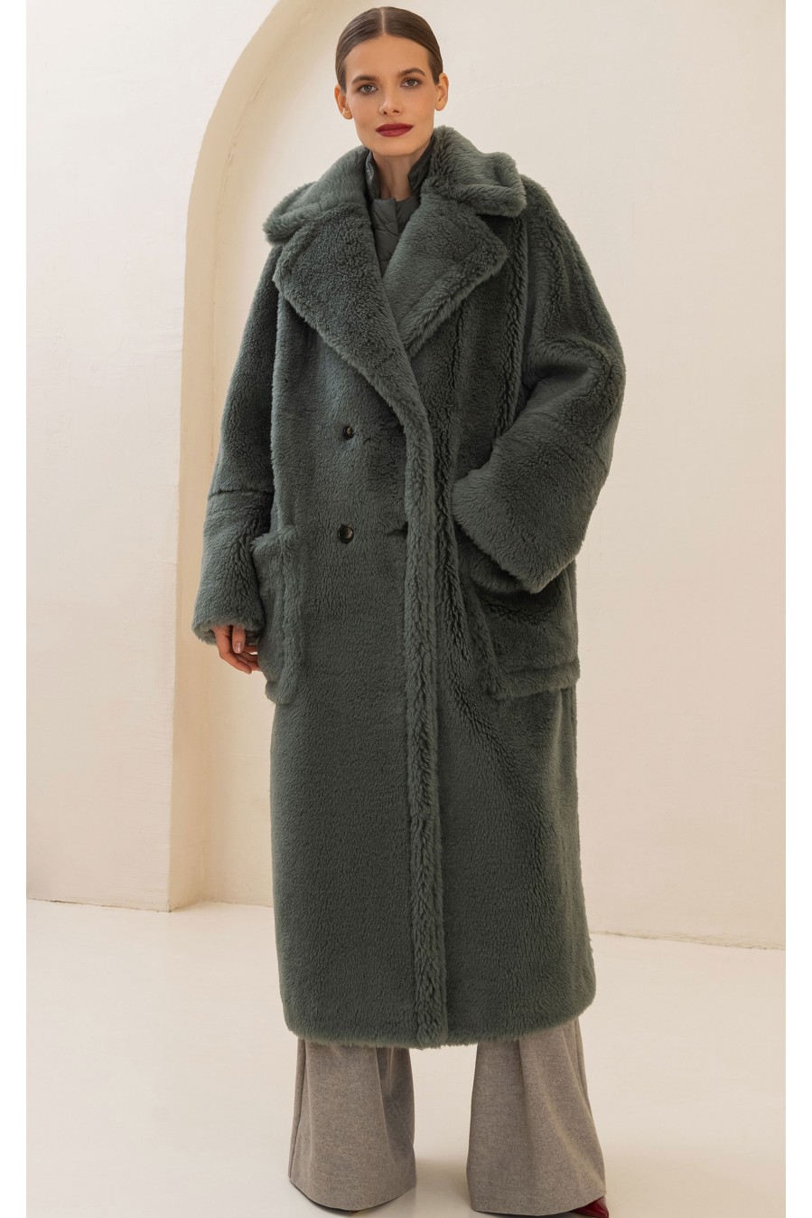 Frizman Faux Fur Coat made of Camel Wool (Green forest)