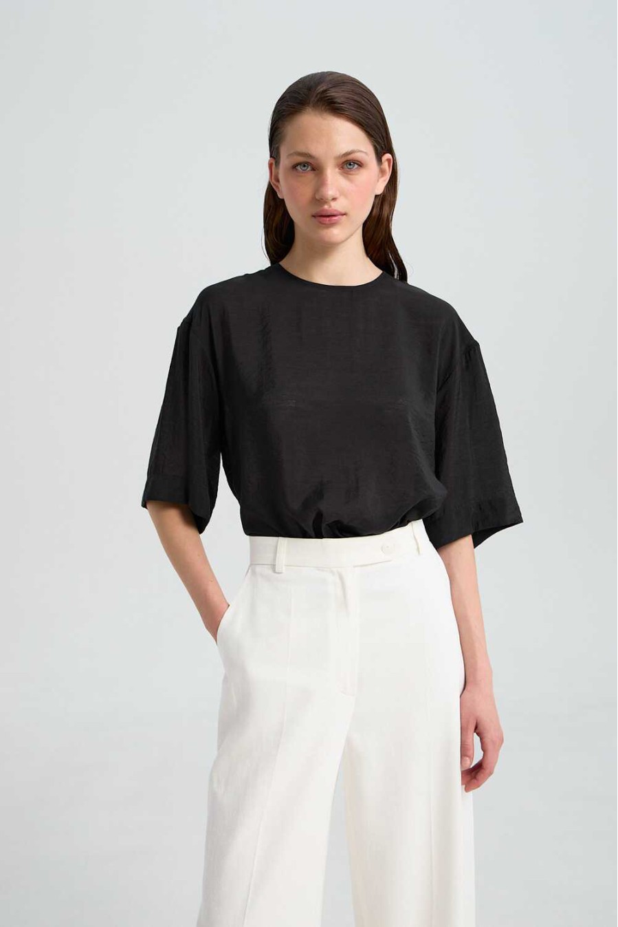 Manciet Schwarz Top von L'eskizzo