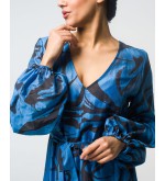 Maha Langes Kleid mit Abstraktem Print (Blau)