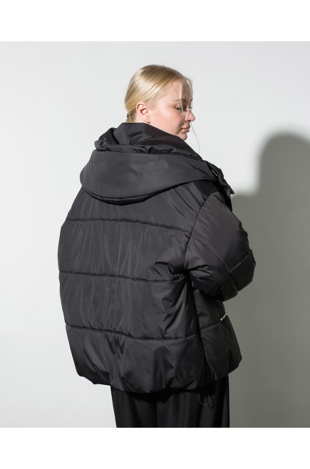 Maha Gesteppte Jacke mit Metall-Reißverschlüssen (Schwarz)