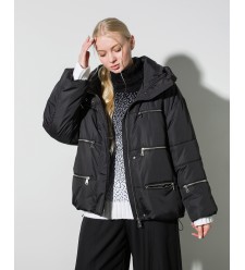 Maha Gesteppte Jacke mit Metall-Reißverschlüssen (Schwarz)