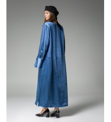 Maha Satin-Maxikleid (Denim blau) Maha Satin-Maxikleid (Denim blau)