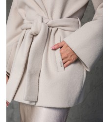 Maha Kurzmantel (Ivory) Maha Kurzmantel (Ivory)